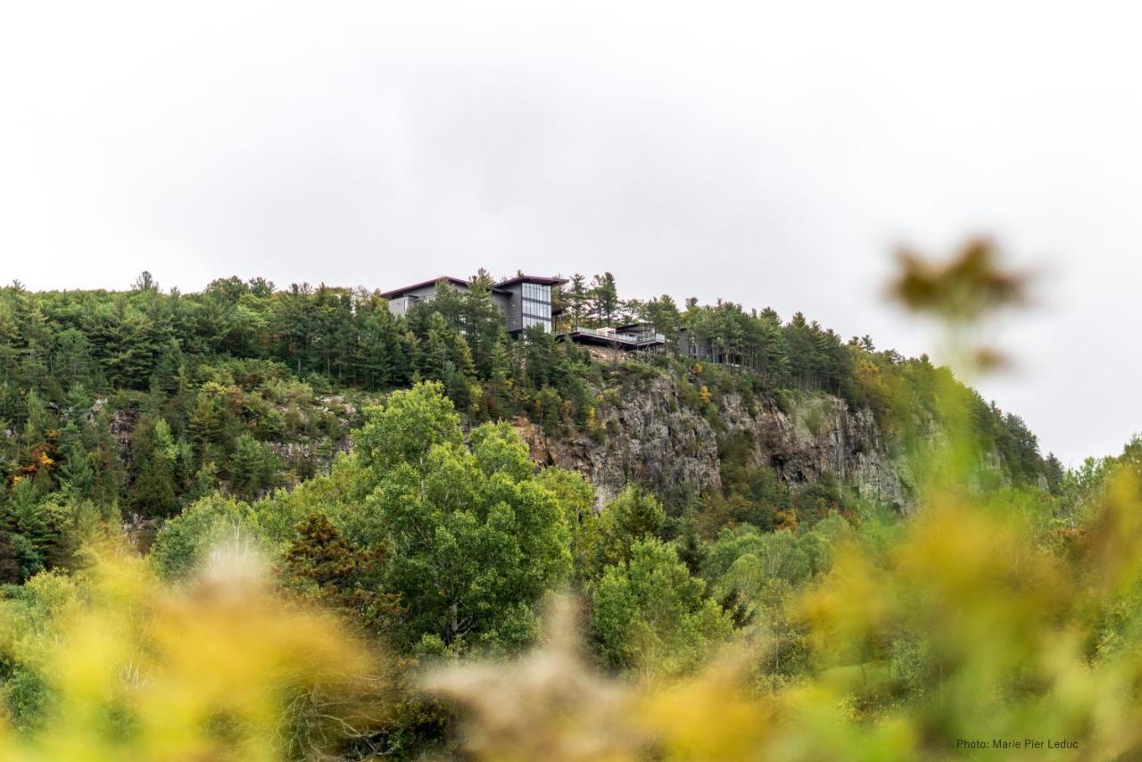 Auberge De La Montagne Coupee Saint Jean De Matha Экстерьер фото