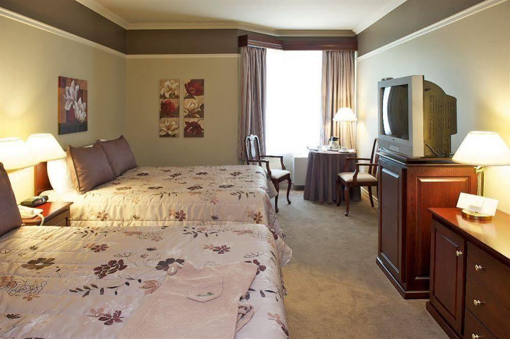 Auberge De La Montagne Coupee Saint Jean De Matha Экстерьер фото